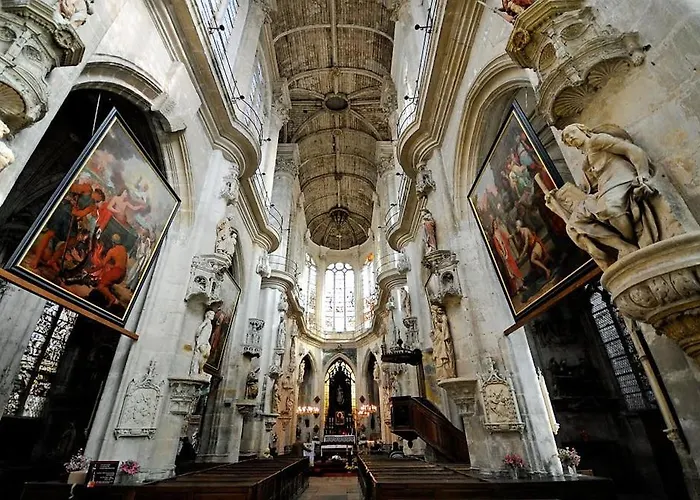 Apartment Le Petit Vauluisant Centre Historique, Duplex